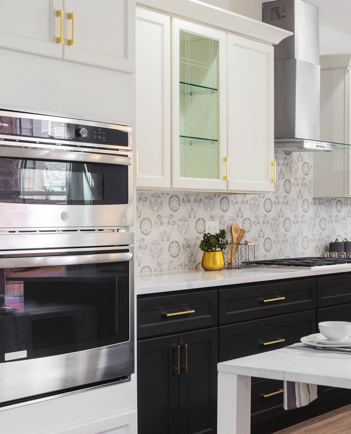 Oven cabinets and counter space
